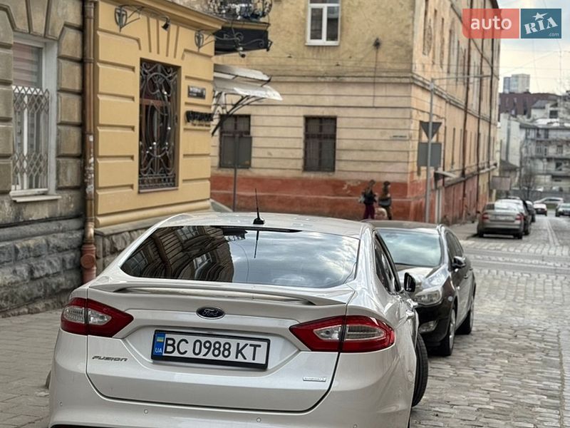 Фото Ford Fusion з оголошення AUTO.RIA