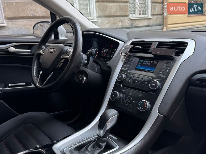 Фото Ford Fusion з оголошення AUTO.RIA