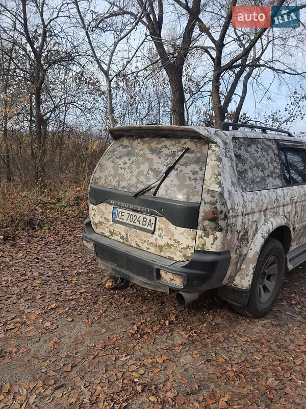 Фото Mitsubishi Pajero Sport з оголошення AUTO.RIA