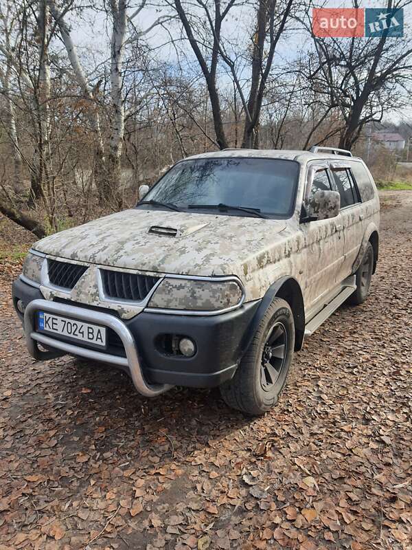 Фото Mitsubishi Pajero Sport з оголошення AUTO.RIA