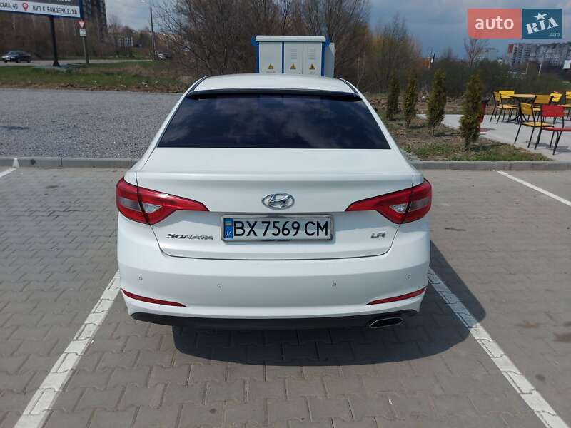 Фото Hyundai Sonata з оголошення AUTO.RIA