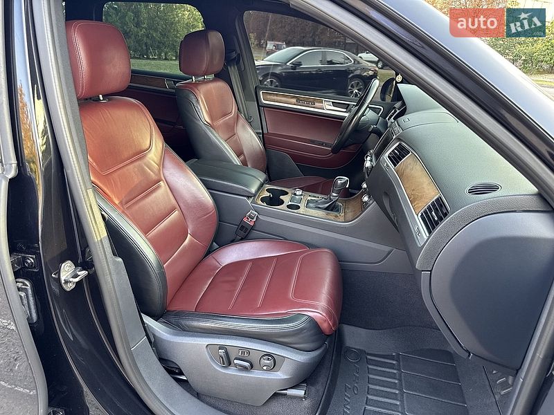 Фото Volkswagen Touareg з оголошення AUTO.RIA