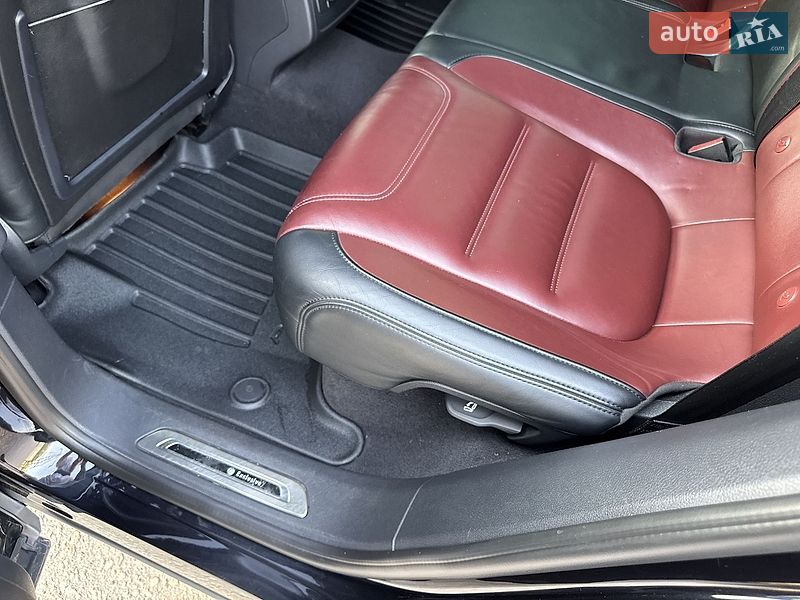 Фото Volkswagen Touareg з оголошення AUTO.RIA