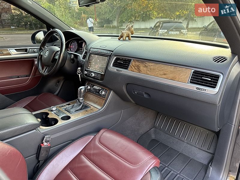 Фото Volkswagen Touareg з оголошення AUTO.RIA