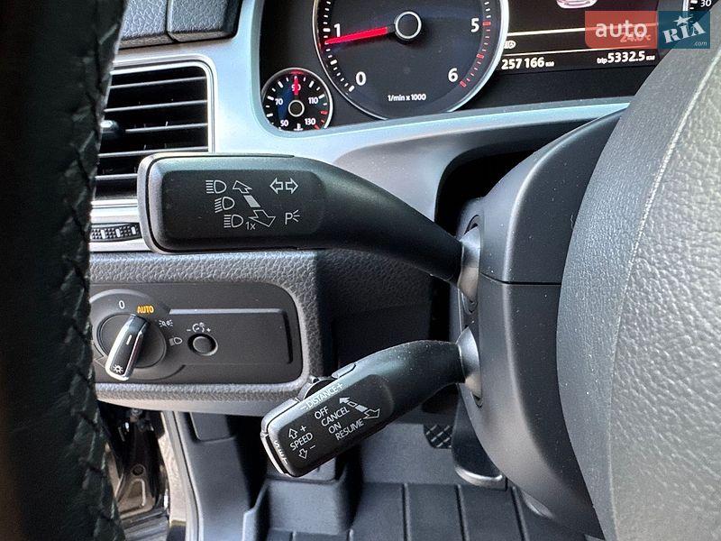 Фото Volkswagen Touareg з оголошення AUTO.RIA