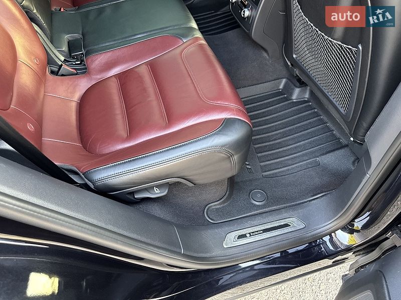 Фото Volkswagen Touareg з оголошення AUTO.RIA