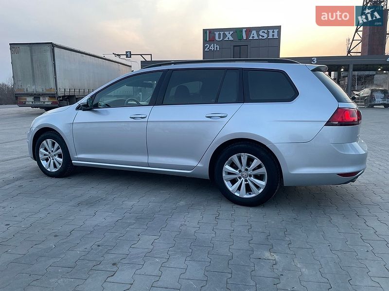 Фото Volkswagen Golf з оголошення AUTO.RIA