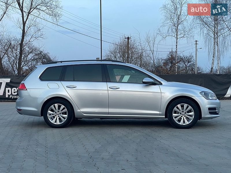 Фото Volkswagen Golf з оголошення AUTO.RIA