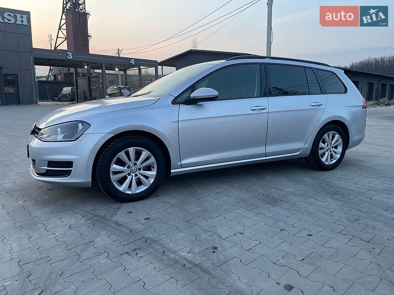 Фото Volkswagen Golf з оголошення AUTO.RIA