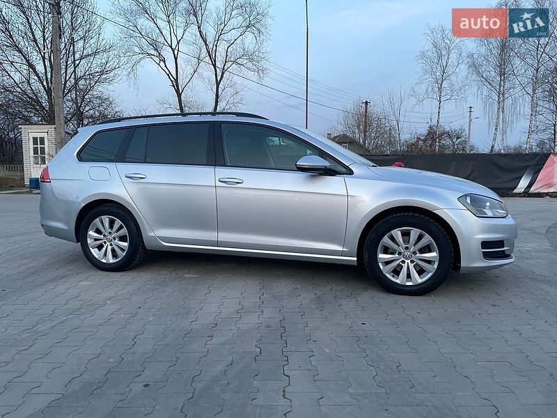 Фото Volkswagen Golf з оголошення AUTO.RIA