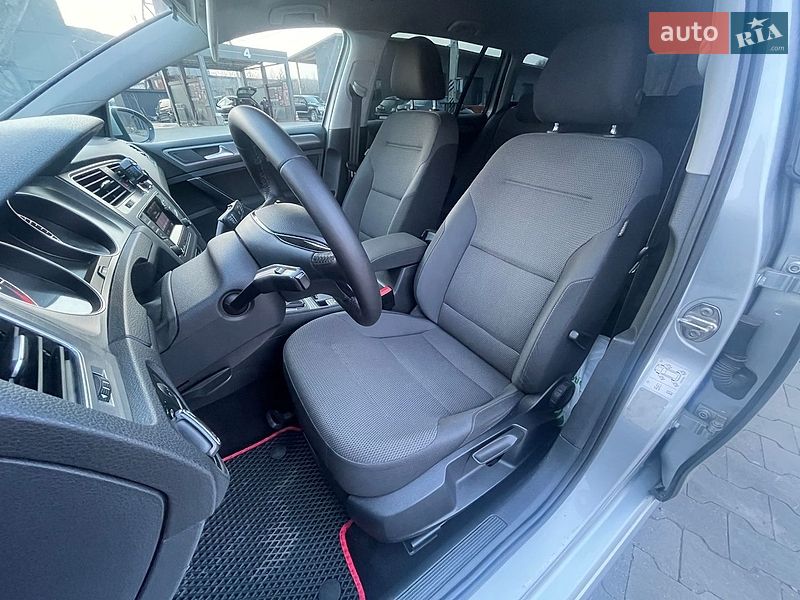 Фото Volkswagen Golf з оголошення AUTO.RIA