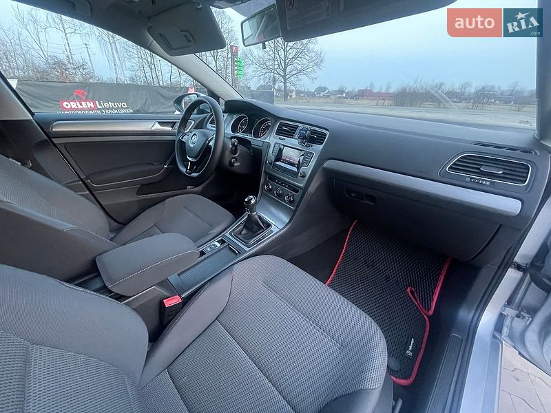 Фото Volkswagen Golf з оголошення AUTO.RIA