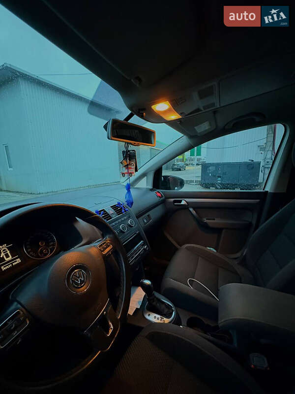 Фото Volkswagen Touran з оголошення AUTO.RIA
