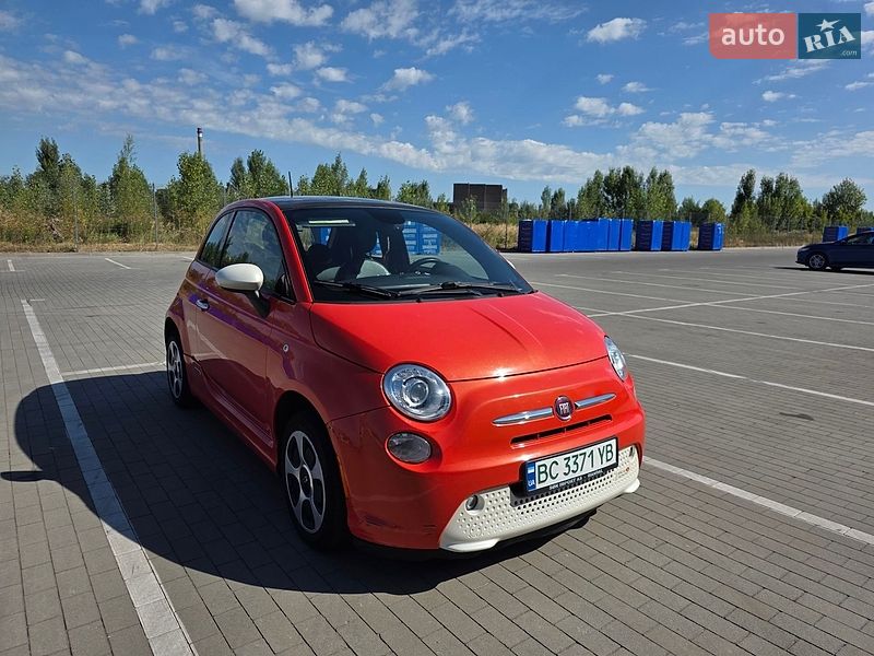 Фото Fiat 500e з оголошення AUTO.RIA