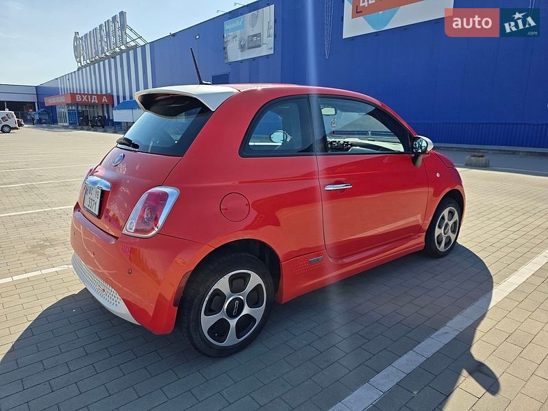 Фото Fiat 500e з оголошення AUTO.RIA