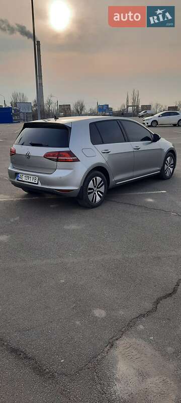 Фото Volkswagen e-Golf з оголошення AUTO.RIA
