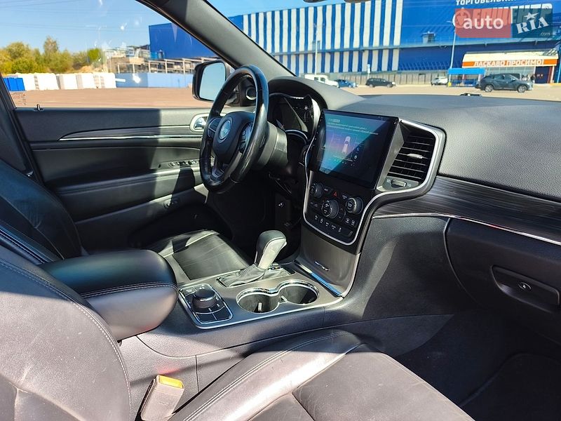 Фото Jeep Grand Cherokee з оголошення AUTO.RIA