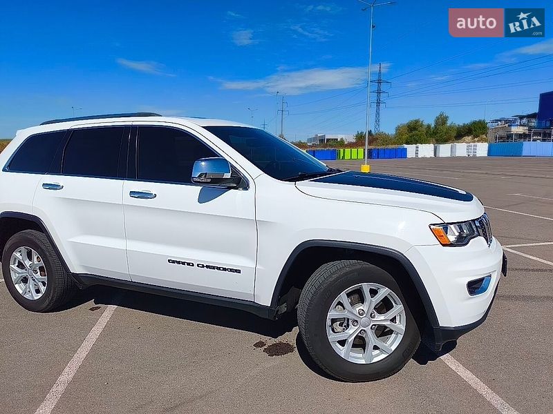 Фото Jeep Grand Cherokee з оголошення AUTO.RIA