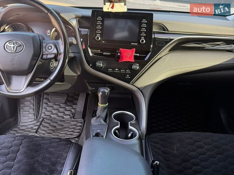 Фото Toyota Camry з оголошення AUTO.RIA