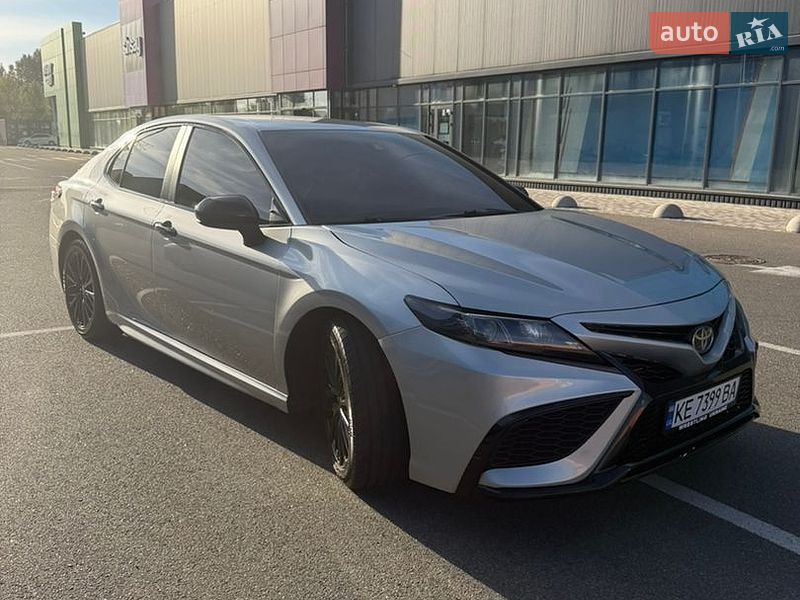 Фото Toyota Camry з оголошення AUTO.RIA