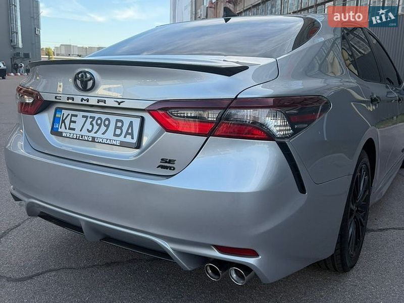 Фото Toyota Camry з оголошення AUTO.RIA