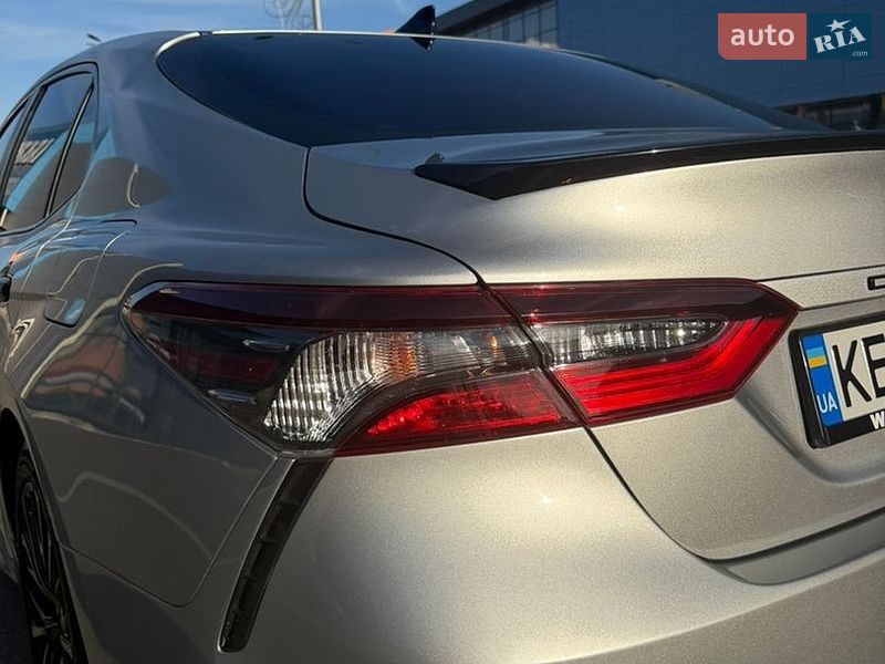 Фото Toyota Camry з оголошення AUTO.RIA