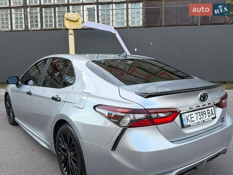 Фото Toyota Camry з оголошення AUTO.RIA