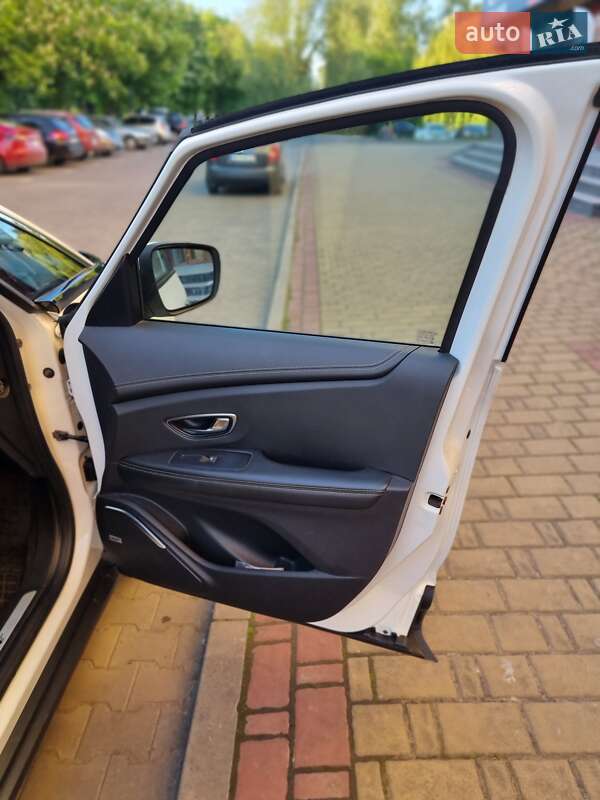 Фото Renault Grand Scenic з оголошення AUTO.RIA