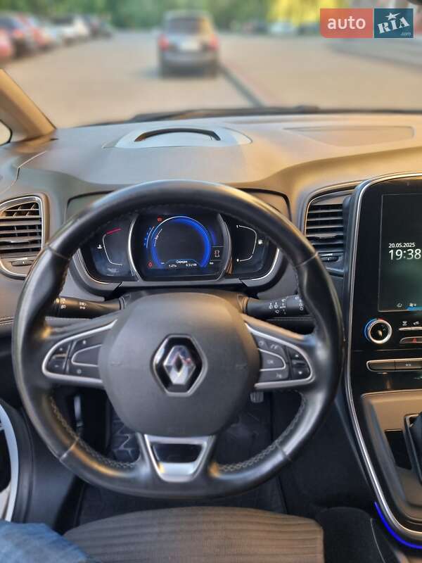 Фото Renault Grand Scenic з оголошення AUTO.RIA