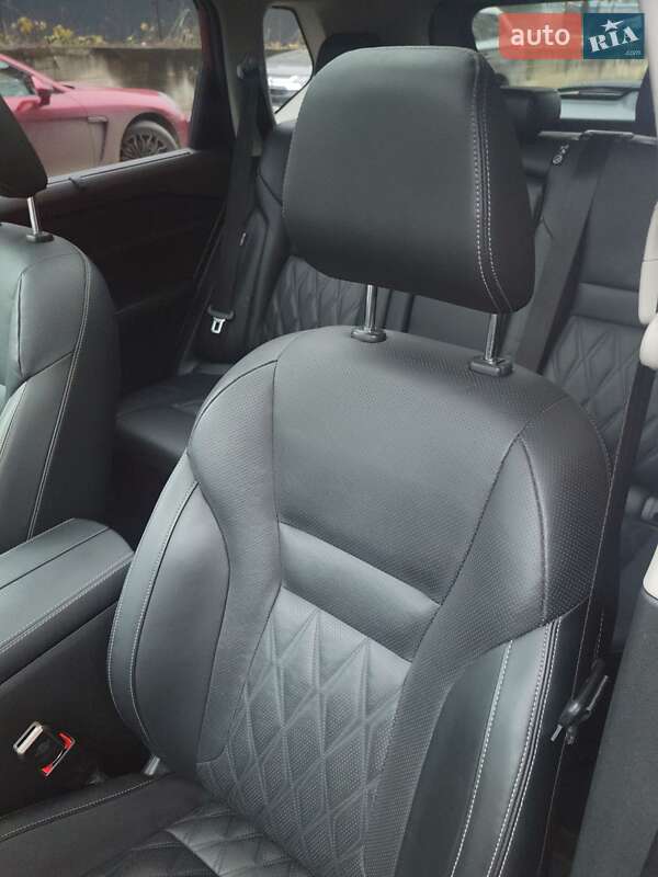 Фото Nissan Rogue з оголошення AUTO.RIA