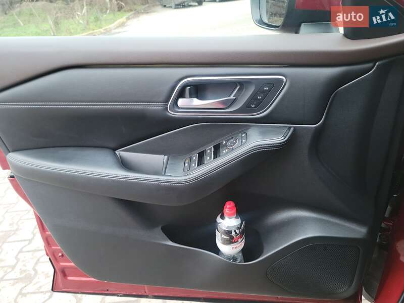 Фото Nissan Rogue з оголошення AUTO.RIA