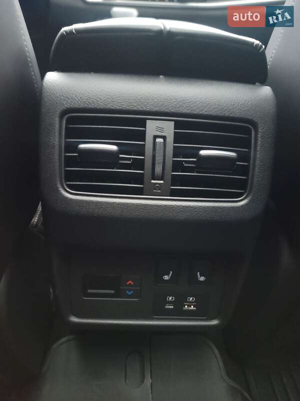 Фото Nissan Rogue з оголошення AUTO.RIA