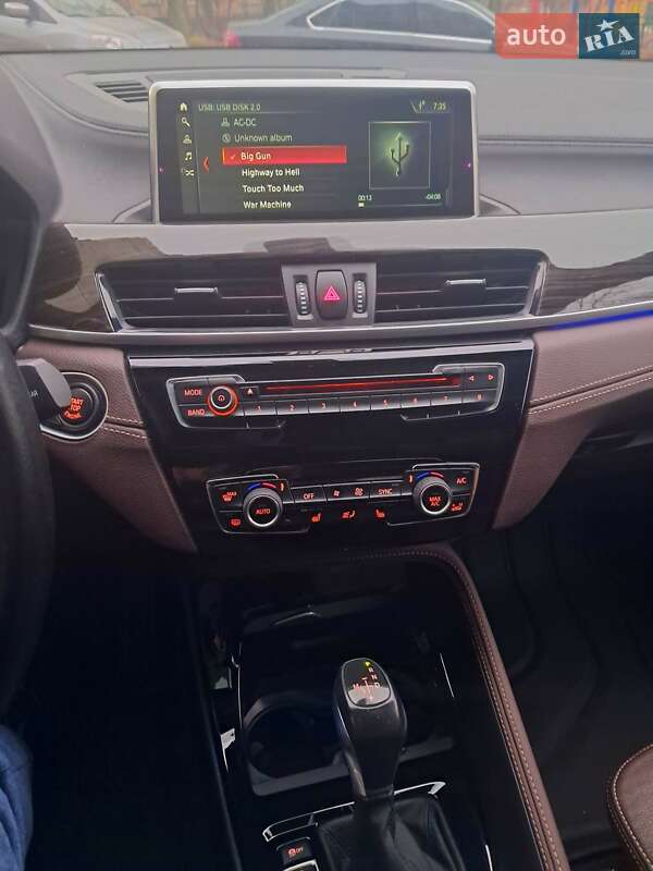 Фото BMW X2 з оголошення AUTO.RIA