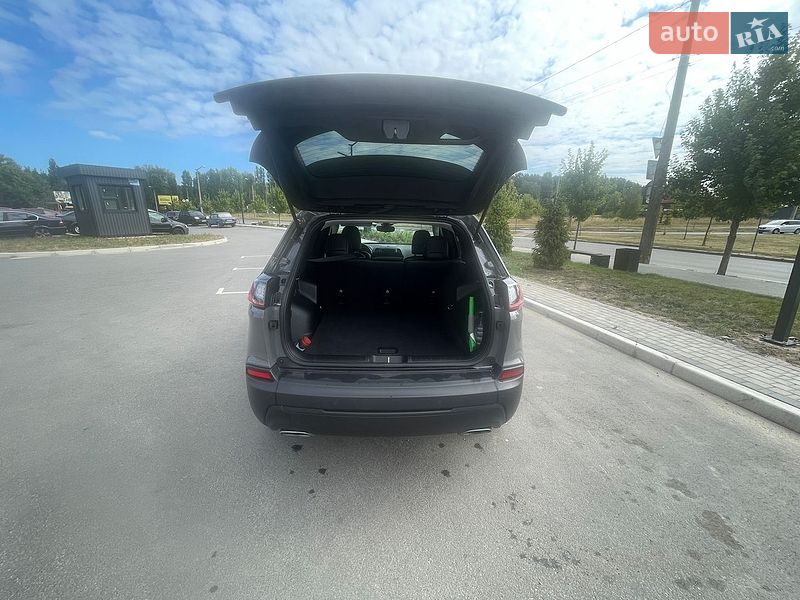 Фото Jeep Cherokee з оголошення AUTO.RIA