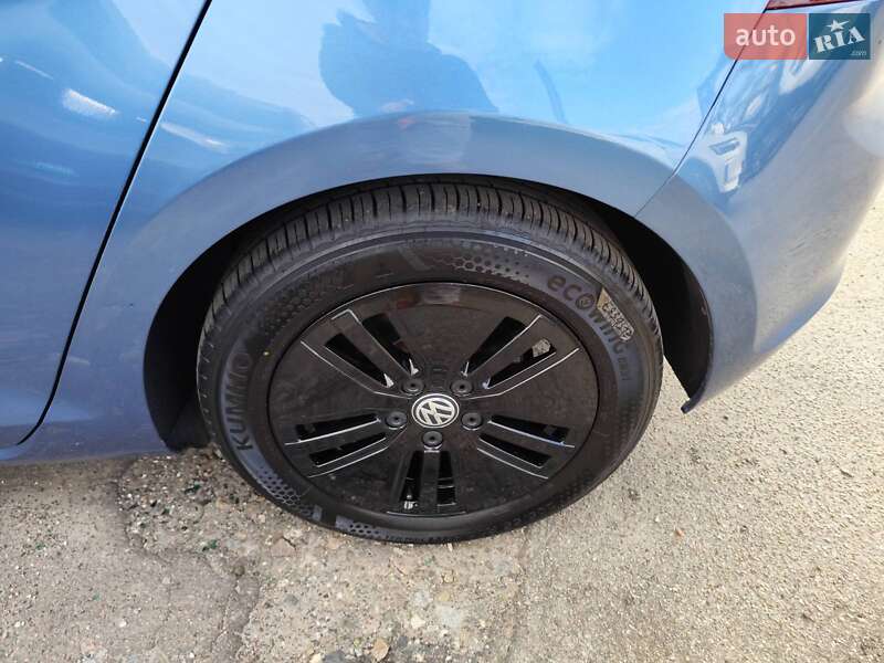 Фото Volkswagen e-Golf з оголошення AUTO.RIA