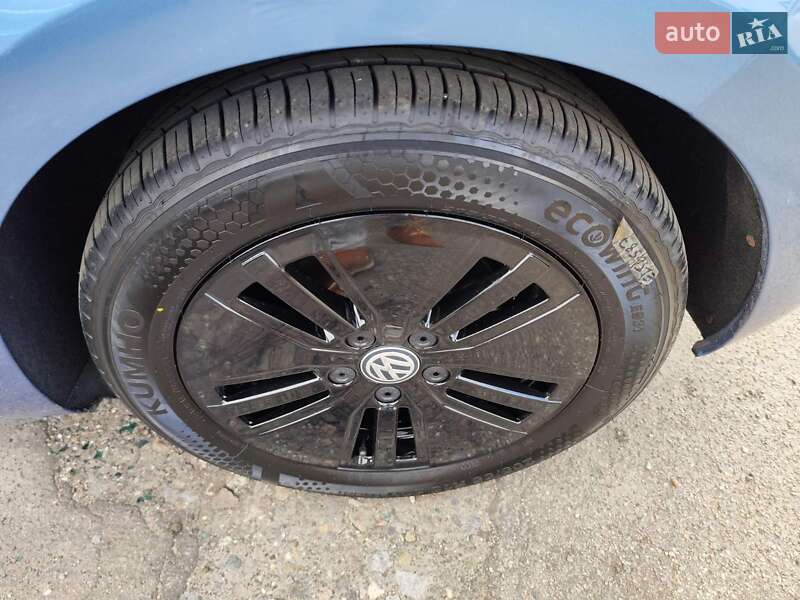 Фото Volkswagen e-Golf з оголошення AUTO.RIA