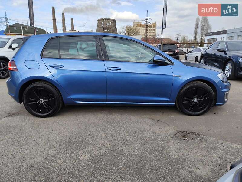 Фото Volkswagen e-Golf з оголошення AUTO.RIA