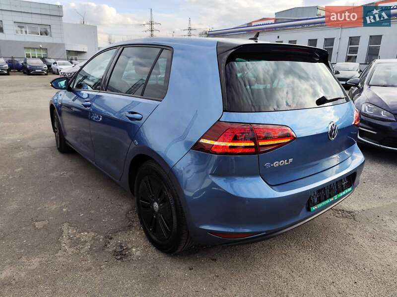 Фото Volkswagen e-Golf з оголошення AUTO.RIA