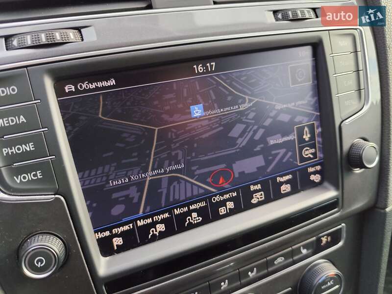 Фото Volkswagen e-Golf з оголошення AUTO.RIA