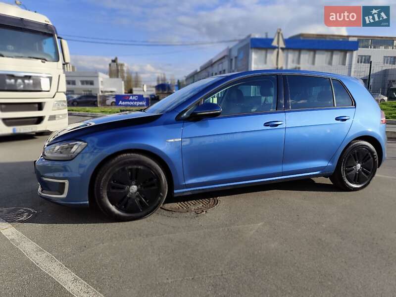 Фото Volkswagen e-Golf з оголошення AUTO.RIA