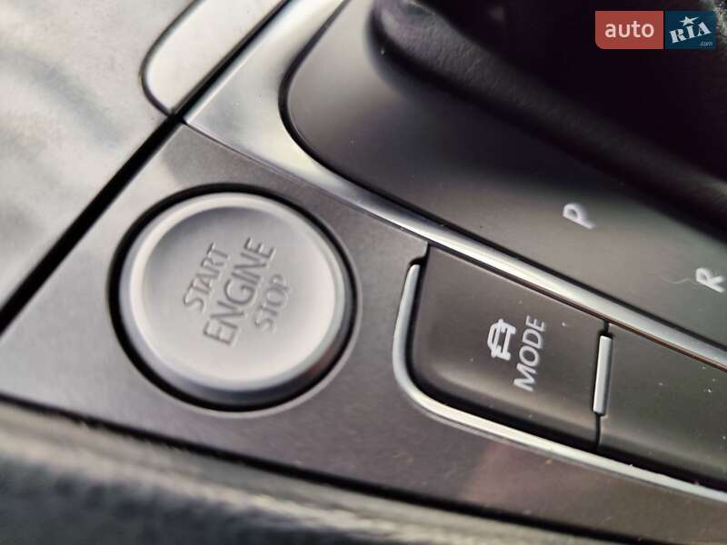 Фото Volkswagen e-Golf з оголошення AUTO.RIA