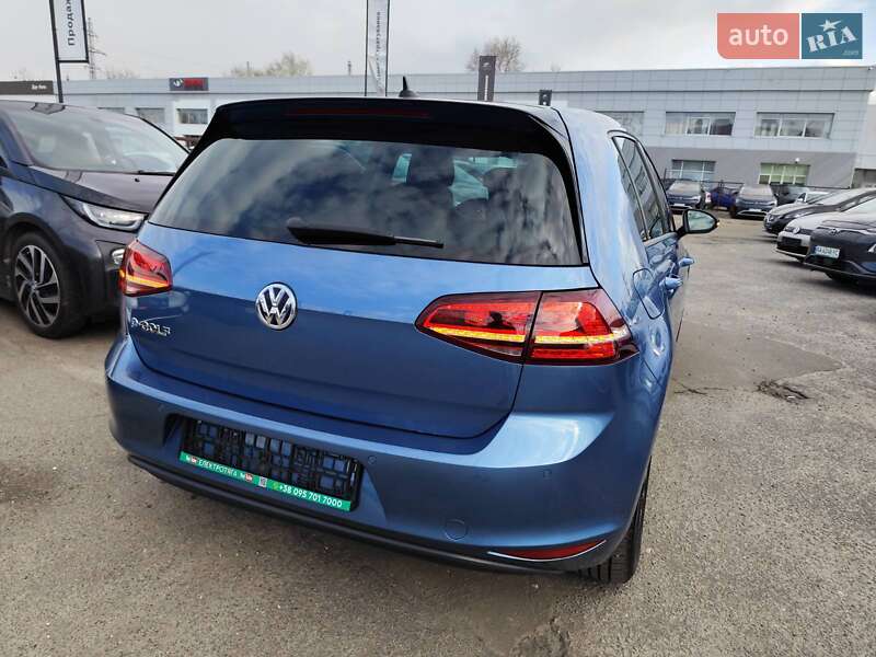 Фото Volkswagen e-Golf з оголошення AUTO.RIA