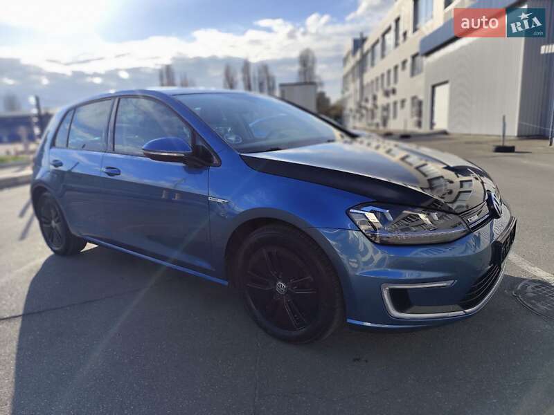 Фото Volkswagen e-Golf з оголошення AUTO.RIA