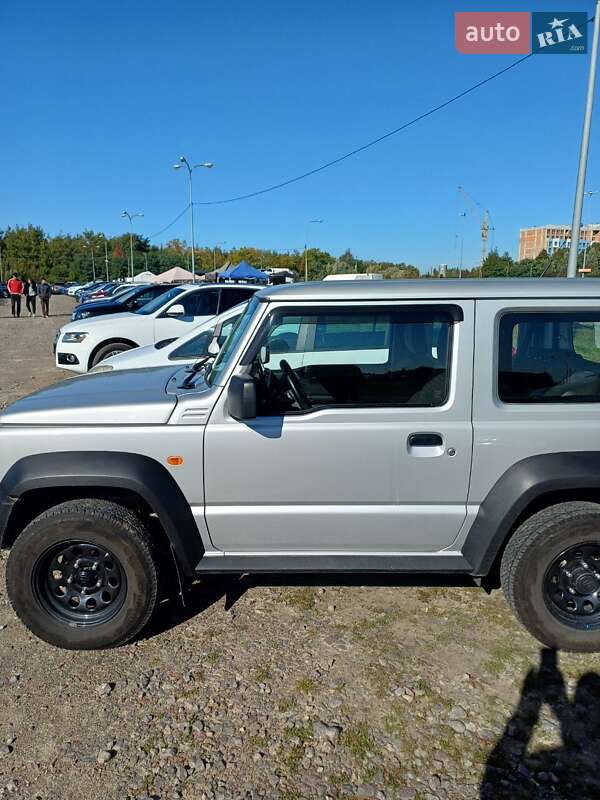 Фото Suzuki Jimny з оголошення AUTO.RIA