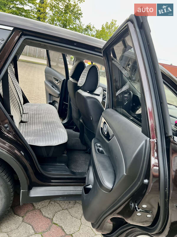 Фото Nissan X-Trail з оголошення AUTO.RIA