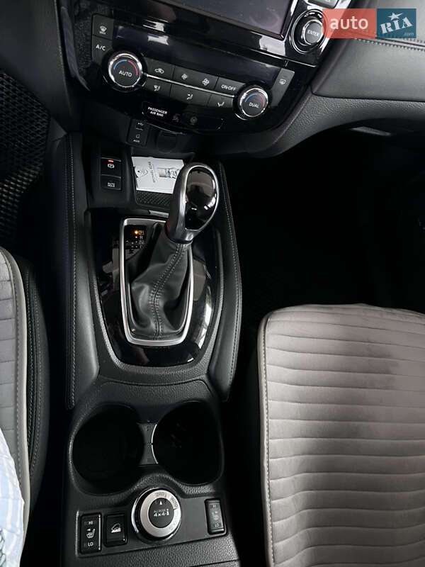 Фото Nissan X-Trail з оголошення AUTO.RIA