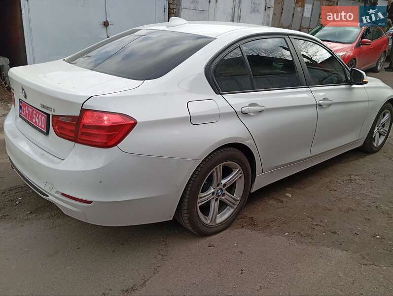 Фото BMW 3 Series з оголошення AUTO.RIA