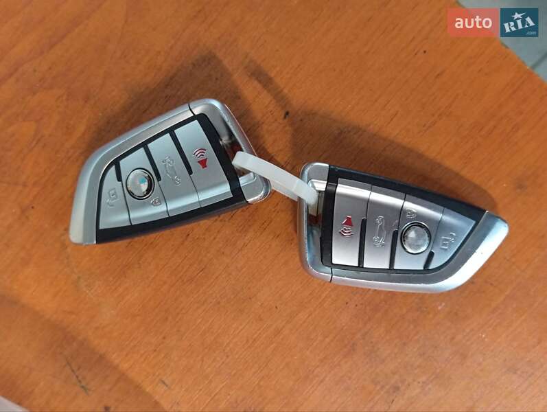 Фото BMW 3 Series з оголошення AUTO.RIA