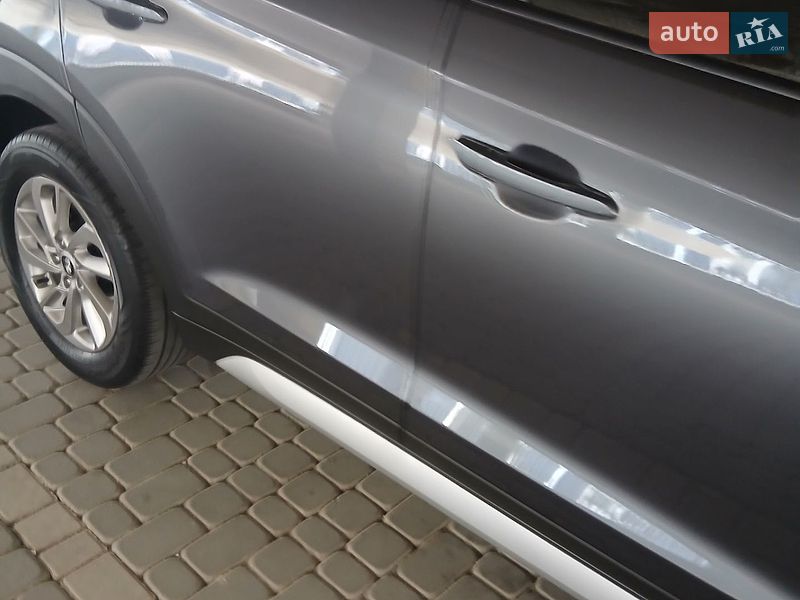 Фото Hyundai Tucson з оголошення AUTO.RIA