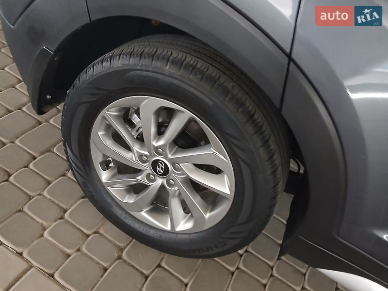 Фото Hyundai Tucson з оголошення AUTO.RIA